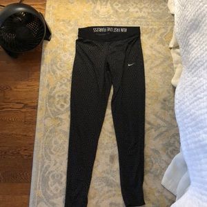 Nike leggings